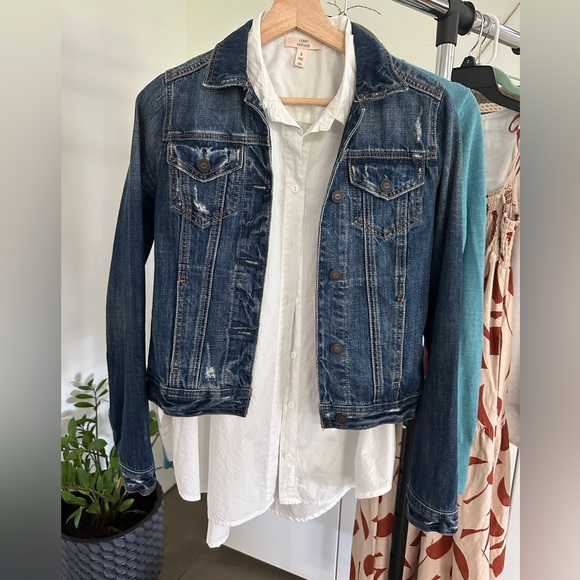 White cotton button up Top - Picture 8 of 8